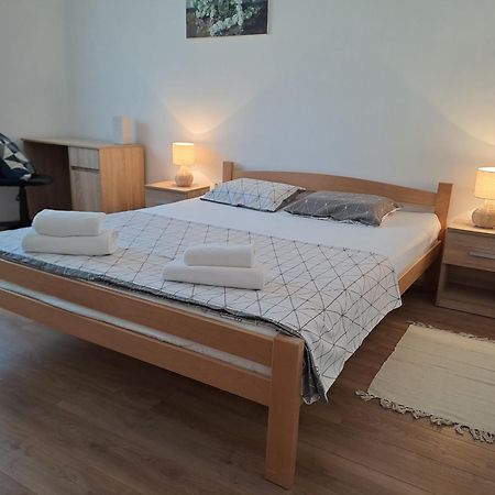 PUY Yulia Apartman מראה חיצוני תמונה